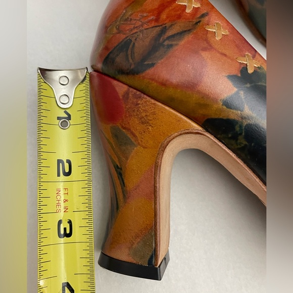 John Fluevog Daily Miracles: Fortune Floral - Picture 14 of 16